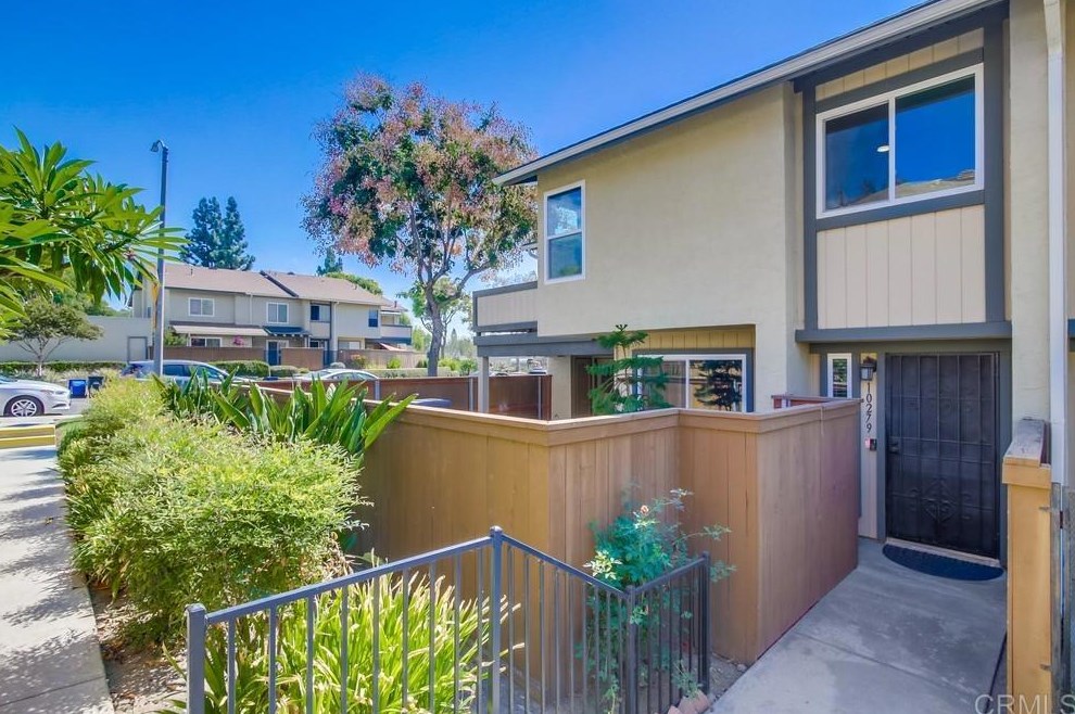 10279 Kerrigan St, Santee, CA 92071