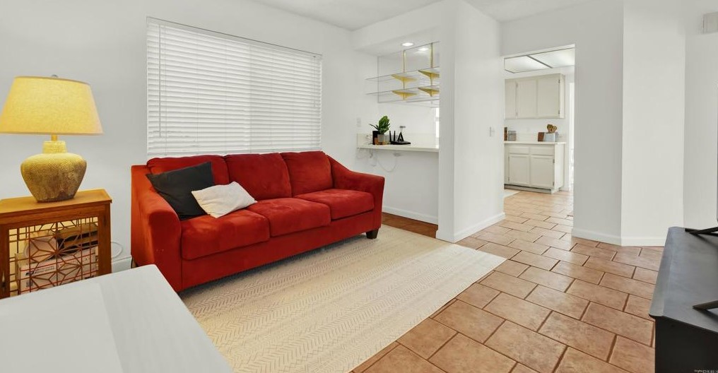 11855 Avenida Marcella, El Cajon CA 92019-4045 exterior