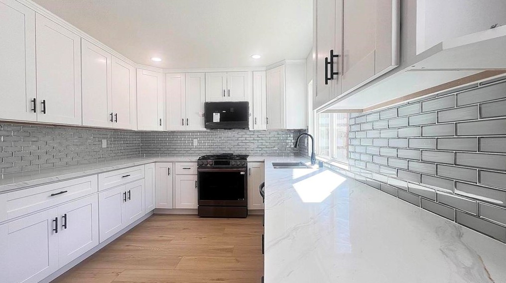 7434 Black Oak Rd, San Diego, CA 92114
