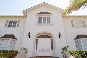 210 Cedro, Solana Beach, CA 22870 - Photo 2