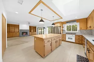 1861 Fox Bridge Ct, Fallbrook, CA 92028 - Photo 2