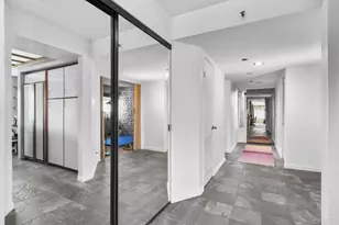 230 W Laurel St, San Diego, CA 92101 - Photo 8