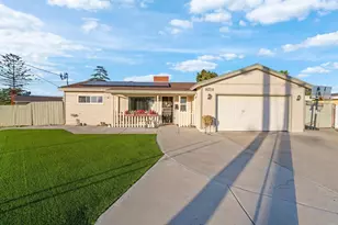 8100 8100 Binney Pl, La Mesa, CA 91942 - Photo 4
