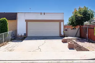 22 Connoley Cir, Chula Vista, CA 91911 - Photo 2