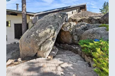 1082 Mountain Canary Drive, South Lake Tahoe, CA 96150 - Photo 2