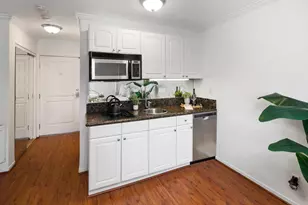 1021 Scott St, San Diego, CA 92106 - Photo 6