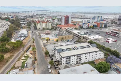 254 17th Street, San Diego, CA 92101 - Photo 2