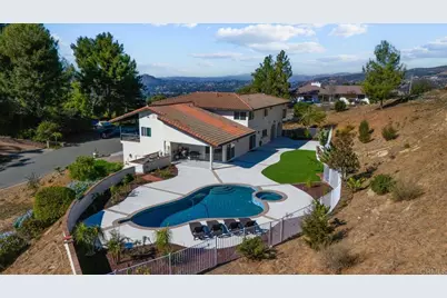 1223 Burris Drive, El Cajon, CA 92019 - Photo 2
