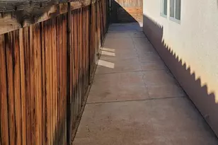 2117 Descanso Dr, Calexico, CA 92231 - Photo 6