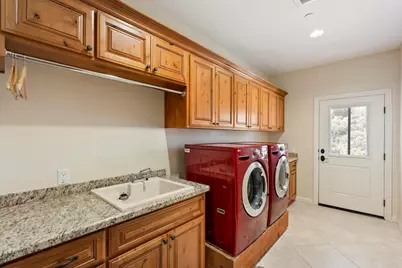 6433 Dehesa Road, El Cajon, CA 92019 - Photo 22