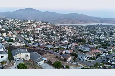 1421 Maria Avenue, Spring Valley, CA 91977 - Photo 34