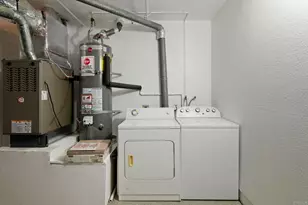 8037 Caminito Mallorca, La Jolla, CA 92037 - Photo 32