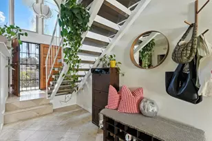 4252 Loma Riviera Ln, San Diego, CA 92110 - Photo 2
