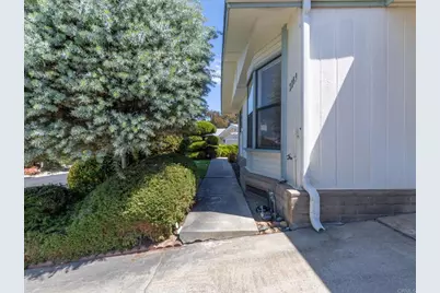 2289 Bryant Drive, Carlsbad, CA 92008 - Photo 4