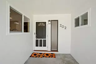 202 E J St, Chula Vista, CA 91910 - Photo 20