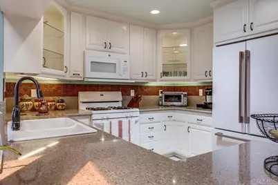 10422 Londonderry Avenue, San Diego, CA 92126 - Photo 12