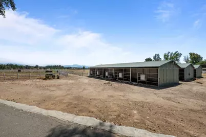 25450 Hayes Ave, Murrieta, CA 92562 - Photo 10