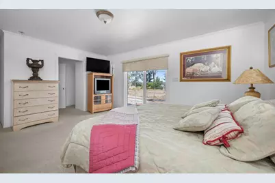 25450 Hayes Ave, Murrieta, CA 92562 - Photo 16