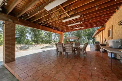 25450 Hayes Ave, Murrieta, CA 92562 - Photo 18