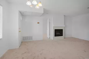 10774 Dabney Dr Dr, San Diego, CA 92126 - Photo 10