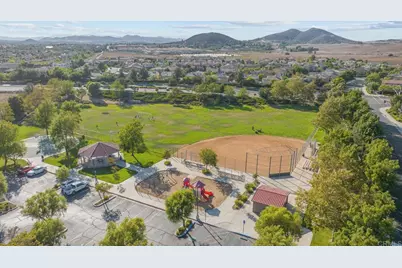 34563 Meadowside Lane, Winchester, CA 92596 - Photo 32