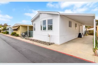 35 Parkwood Lane, Oceanside, CA 92054 - Photo 2