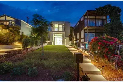 2522 Chalcedony St, Pacific Beach (San Diego), CA 92109 - Photo 2