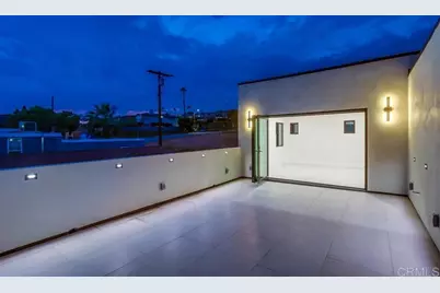 2522 Chalcedony St, Pacific Beach (San Diego), CA 92109 - Photo 10