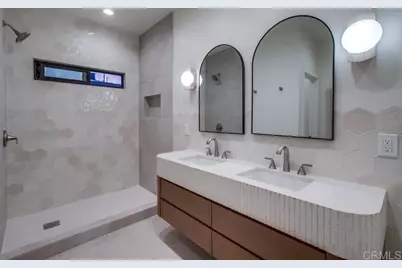 2522 Chalcedony St, Pacific Beach (San Diego), CA 92109 - Photo 46