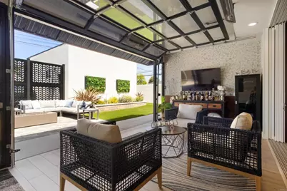 1270 Emerald Street, San Diego, CA 92109 - Photo 18