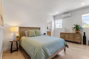 1270 Emerald St, San Diego, CA 92109 - Photo 32