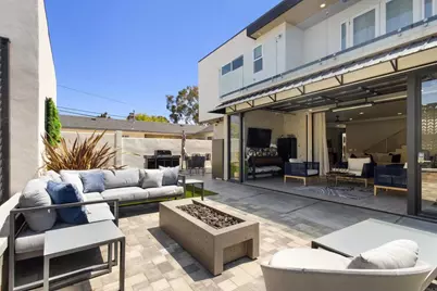 1270 Emerald Street, San Diego, CA 92109 - Photo 16