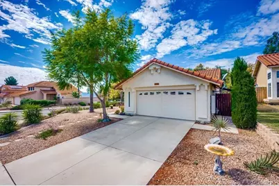 39685 Almansa, Murrieta, CA 92562 - Photo 6