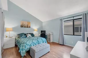 14293 Foothill Blvd, Sylmar, CA 91342 - Photo 16