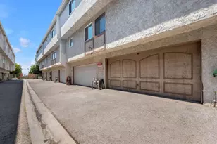 14293 Foothill Blvd, Sylmar, CA 91342 - Photo 20