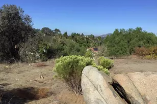 10979 Skywood Dr, El Cajon, CA 92020 - Photo 40