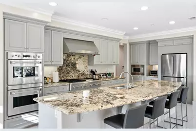 2010 Corte Belmarina, Chula Vista, CA 91914 - Photo 4