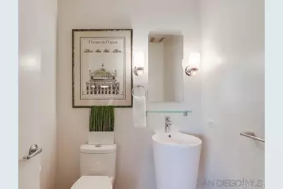 801 Ash St #205, San Diego, CA 92101 - Photo 10