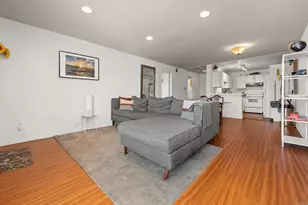 10400 Caminito Cuervo, San Diego, CA 92108 - Photo 2