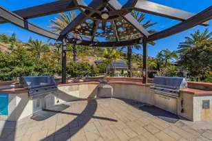 2875 Avella Cir, San Diego, CA 92108 - Photo 40