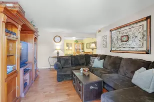 2536 White Oak Pl, Escondido, CA 92027 - Photo 4