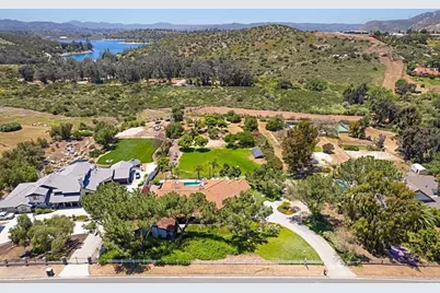 9824 Quail Canyon Road, El Cajon, CA 92021 - Photo 2