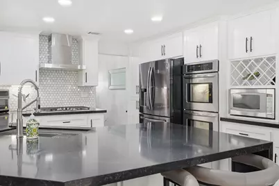 2505 Whispering Palms Loop, Chula Vista, CA 91915 - Photo 12