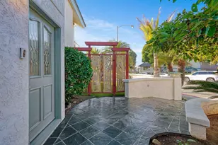 2438 Ocean St, Carlsbad, CA 92008 - Photo 4