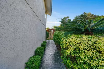 2438 Ocean Street, Carlsbad, CA 92008 - Photo 14