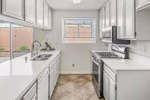 1527 Avenida Rosa, Chula Vista, CA 91911 - Photo 12