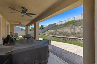 34885 Heartland Ln, Murrieta, CA 92563 - Photo 26