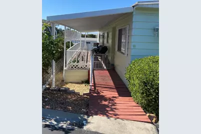 2130 Sunset Drive #73, Vista, CA 92081 - Photo 2