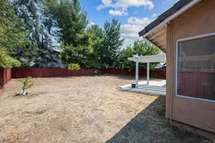 39938 Pearl Dr, Murrieta, CA 92563 - Photo 24