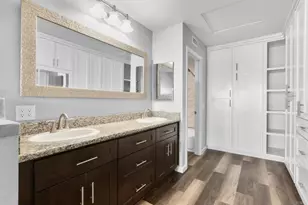 5667 Adobe Falls Rd, San Diego, CA 92120 - Photo 22